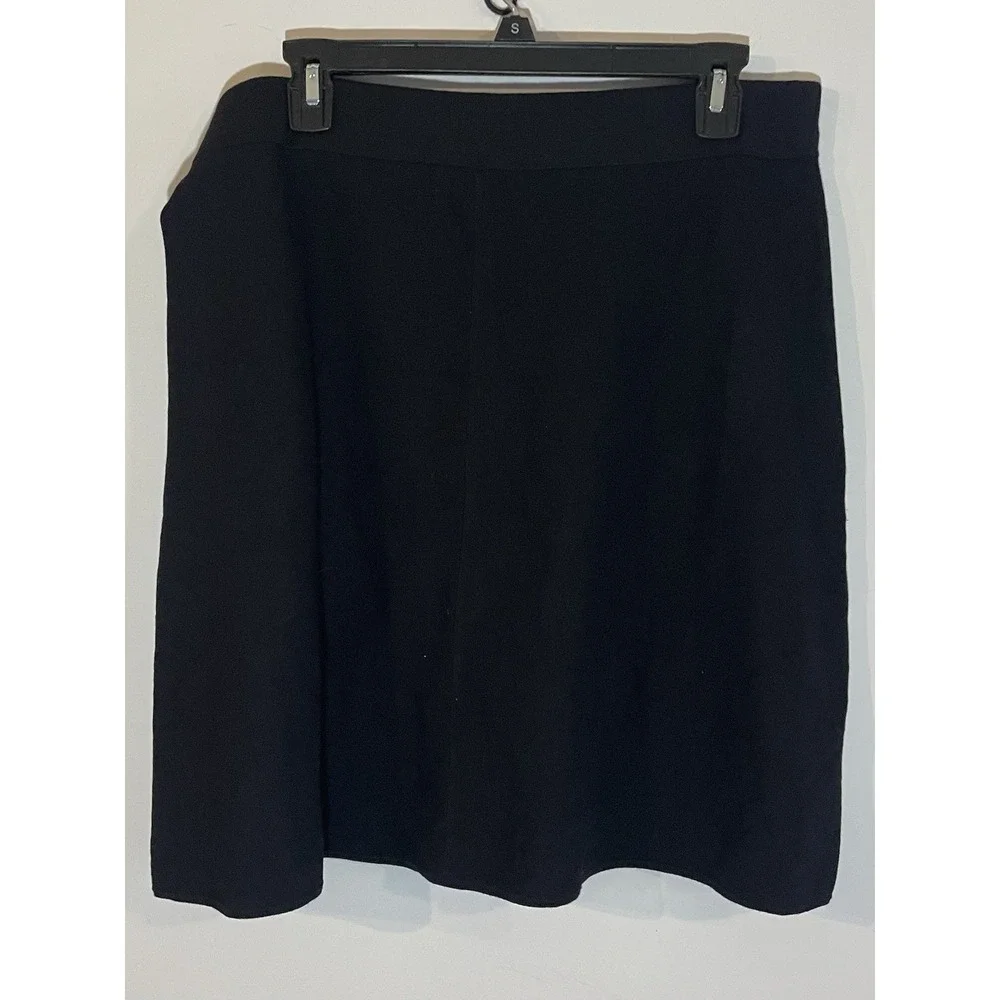 NEW‎ BANANA REPUBLIC Women's Size Large SWTR Skirt Milano Black Knee Length NWT